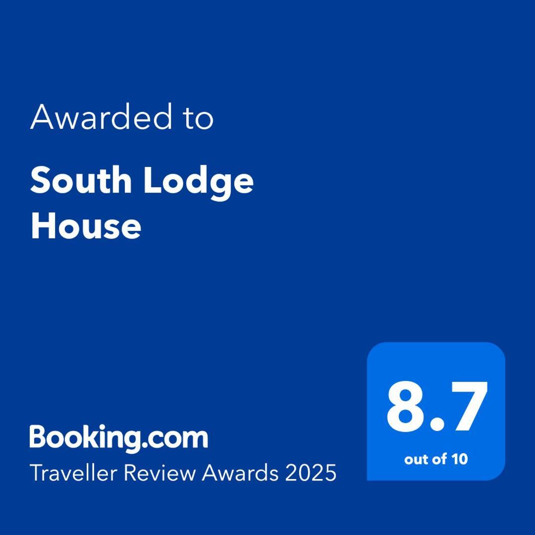 South Lodge House Dormansland Exterior photo